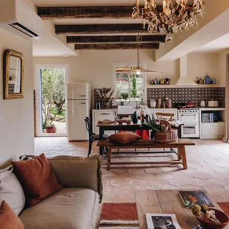 Di Pigna Magnifique Avec Piscine, De 2 A 6 Personnes Casa vacanze *