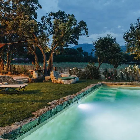 Prázdninový dům Di Pigna Avec Piscine *