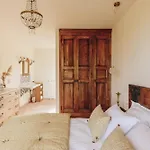 Holiday home Di Pigna: Twin With Private Pools Near *