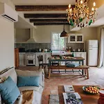 Di Pigna: Twin With Private Pools Near Holiday home
