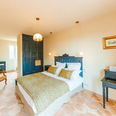 Holiday home Di Pigna: Twin With Private Pools Near