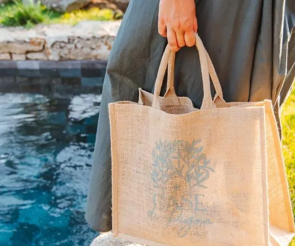 Résidence Di Pigna Magnifique Avec Piscine, De 2 à 6 Personnes Hébergement de vacances Algajola (Corsica)