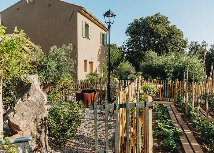 Ferienhaus Di Pigna Magnifique Avec Piscine, De 2 A 6 Personnes *