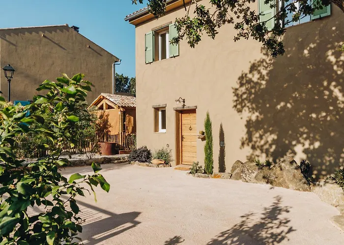 Résidence Di Pigna Magnifique Avec Piscine, De 2 à 6 Personnes