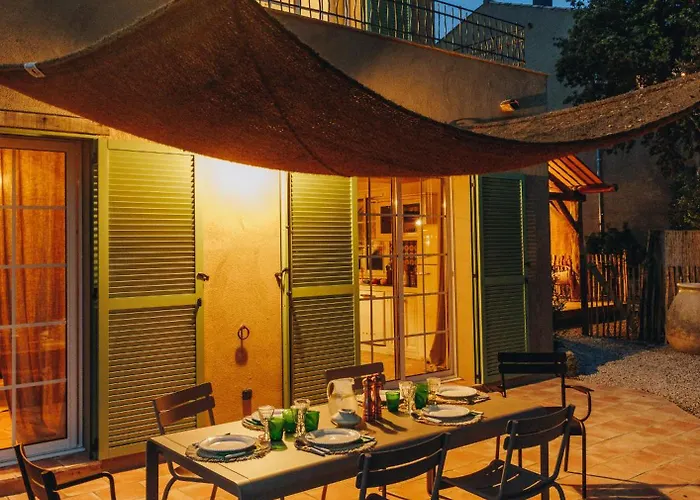 Di Pigna Magnifique Avec Piscine, De 2 A 6 Personnes Ferienhaus