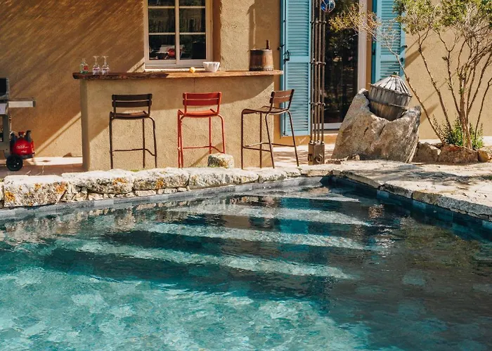 Résidence Di Pigna Magnifique Avec Piscine, De 2 à 6 Personnes Hébergement de vacances Algajola (Corsica)